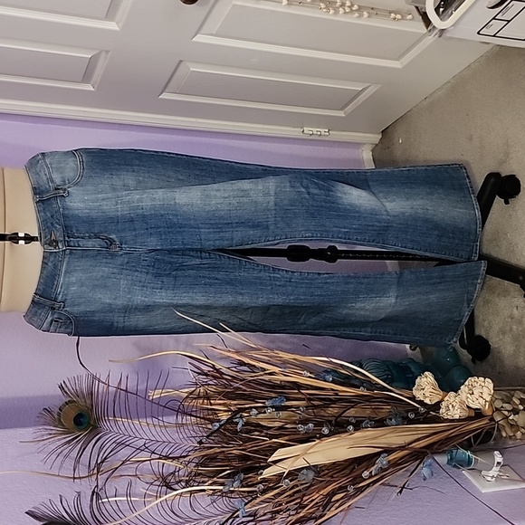 Not Of This World Jesus Medium Wash Distressed Denim Jeans, Size 33 - Picture 2 of 16